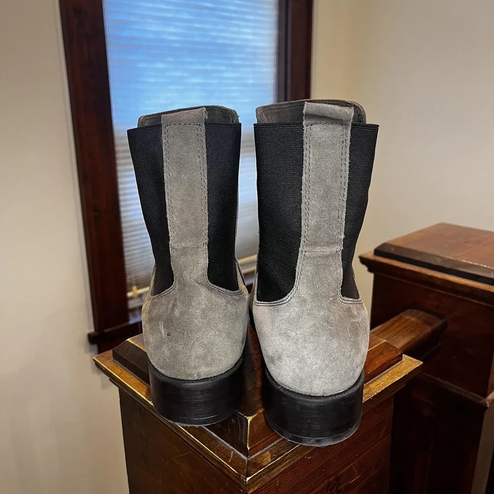 Emanuele Crasto Taupe Suede Chelsea Boots Made in Italy Size 39 Mens Ankle Boots